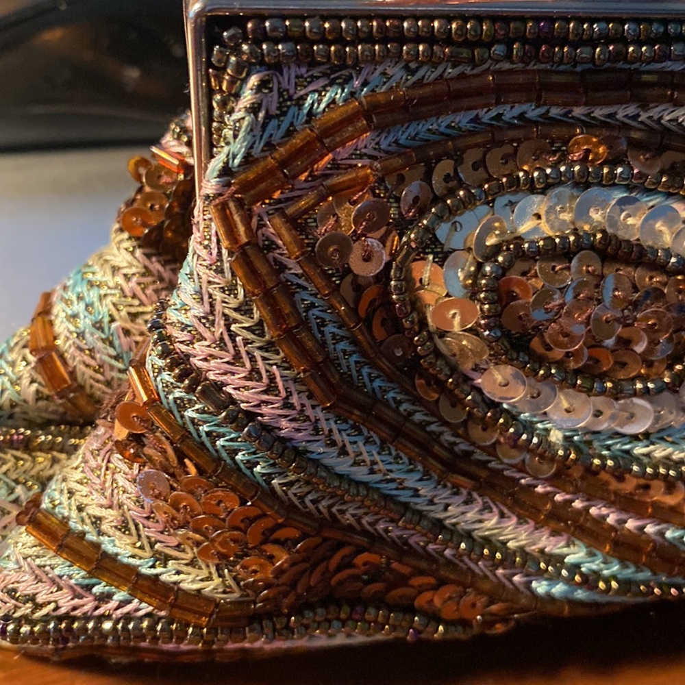 Unbranded Lovely Honey Brown Kisslock Clutch With Beaded Strap View 5